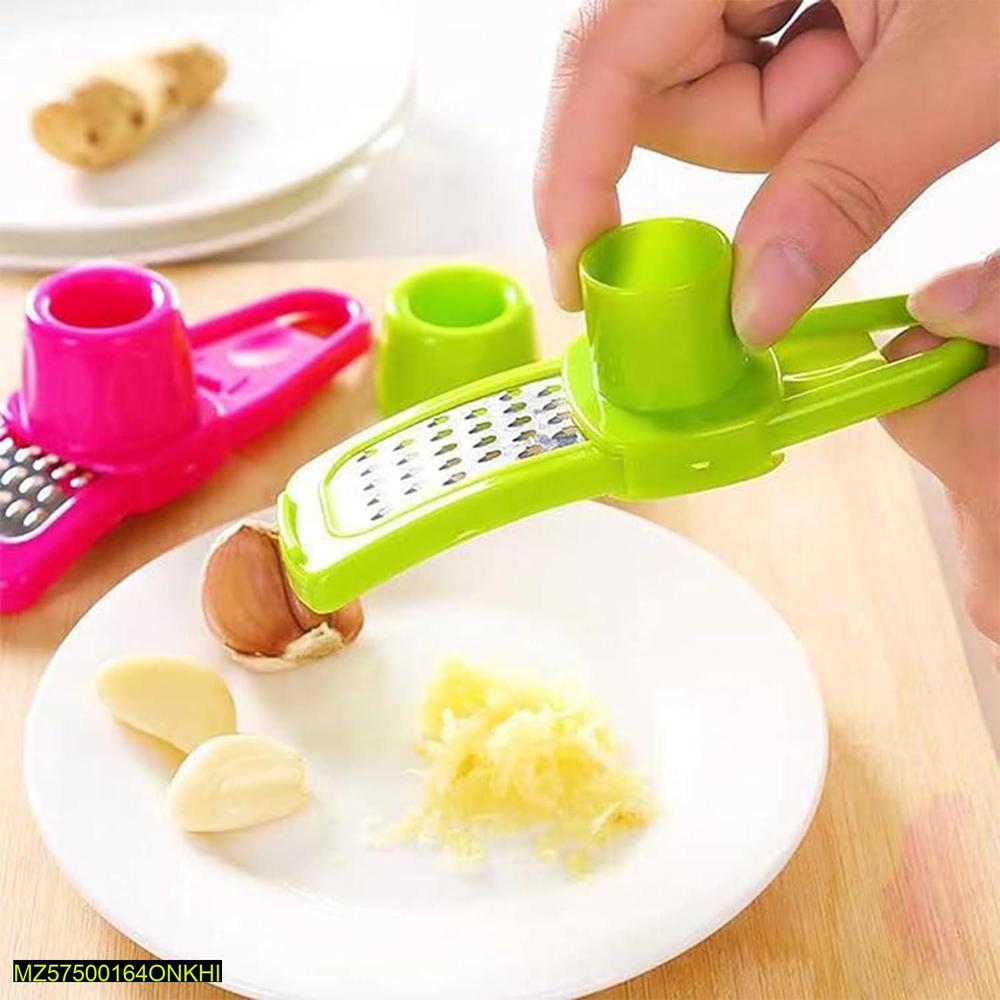 Garlic Ginger Grinding Tools Kitchen Garlic Grater Fruits Vegetable Hand Press Grinding Crusher Chopper Kitchen gadget😍😍😍😍